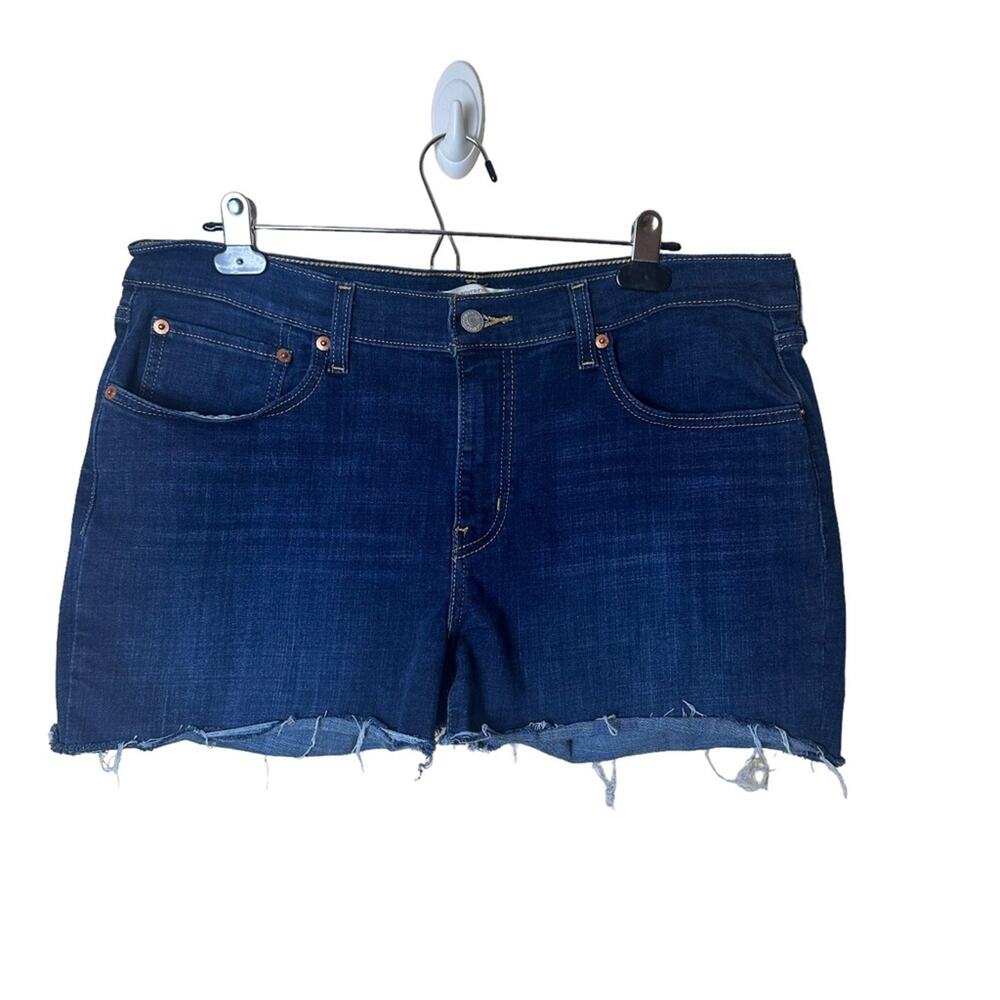 Levi’s Cut Off Boyfriend Jean Shorts Dark Wash High Rise Women’s Size 32